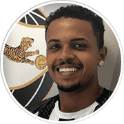 Profile photo for Léo Murilo