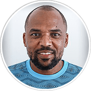 Profile photo for Kelly Guimarães